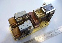 Контактор КМ 2521