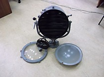 Судовые прожекторы