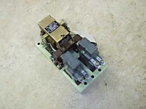 Контактор КМ 2212